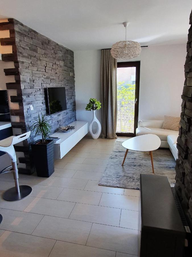 Lucia Exclusive With Parking In The Garage Apartment Porec Luaran gambar