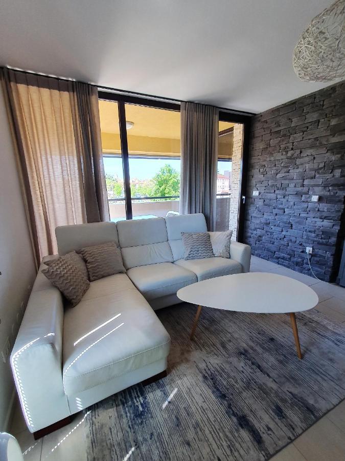 Lucia Exclusive With Parking In The Garage Apartment Porec Luaran gambar