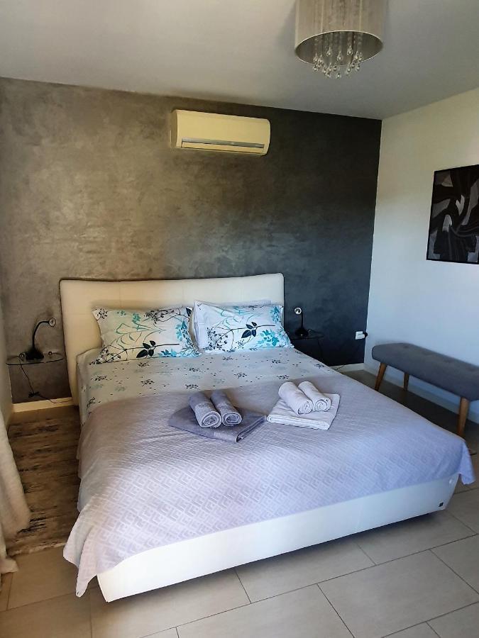 Lucia Exclusive With Parking In The Garage Apartment Porec Luaran gambar